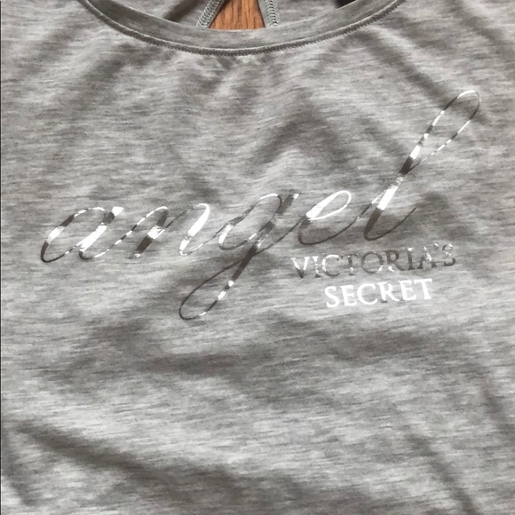 ❤️3/$15❤️ Victoria Secret Open Back Tank - Picture 2 of 8